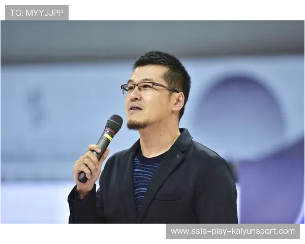 余嘉豪播客节目更新:和刘家成成总聊了聊郭艾伦的三方大交易,余嘉豪回国 余嘉豪播客节目更新:和刘家成成总聊了聊郭艾伦的三方大交易,余嘉豪回国